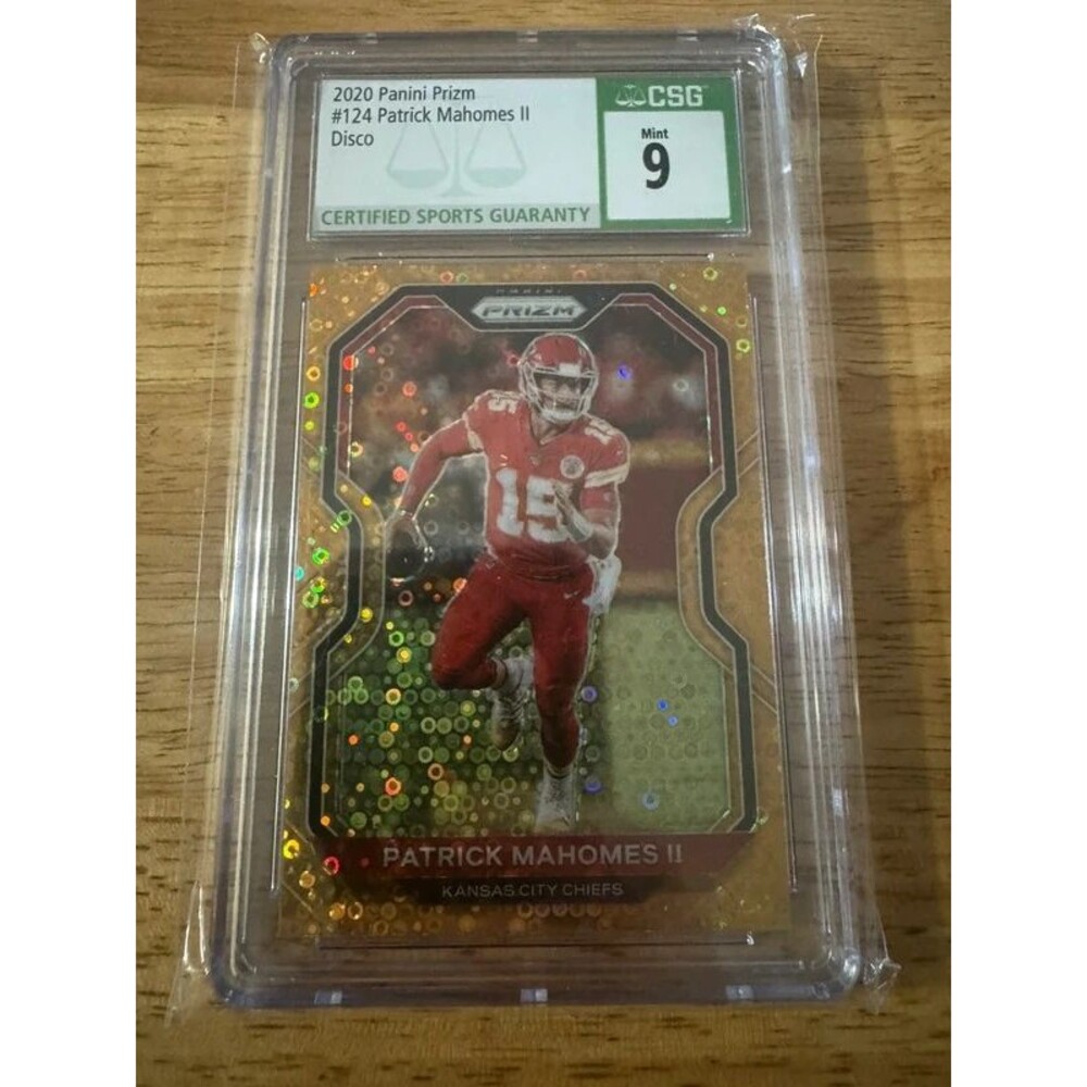 Patrick Mahomes mint 9 prizm disco